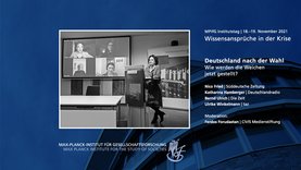 Ein Mann hält einen Vortrag auf einer Konferenz mit dem Titel „Wisdom Claims in Crisis” (Weisheitsansprüche in der Krise) zum Thema „Die Corona-Pandemie und ihre Auswirkungen auf die Wahlen”. Die Veranstaltung fand vom 18. bis 19. November 2021 statt und wurde vom Max-Planck-Institut für Gesellschaftsforschung organisiert.