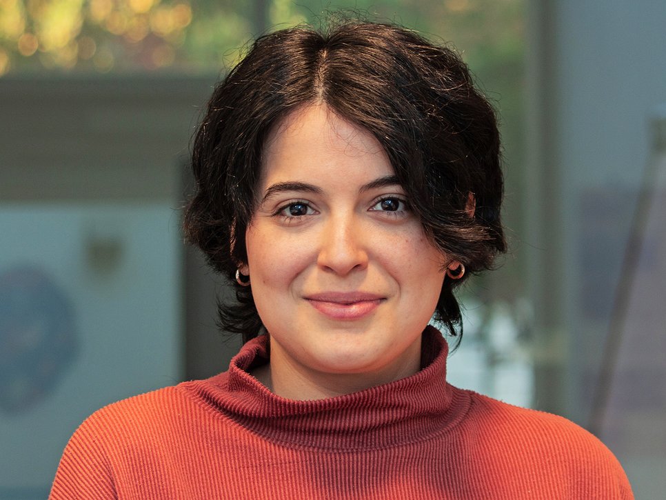 Portrait photo Adriana Cassis