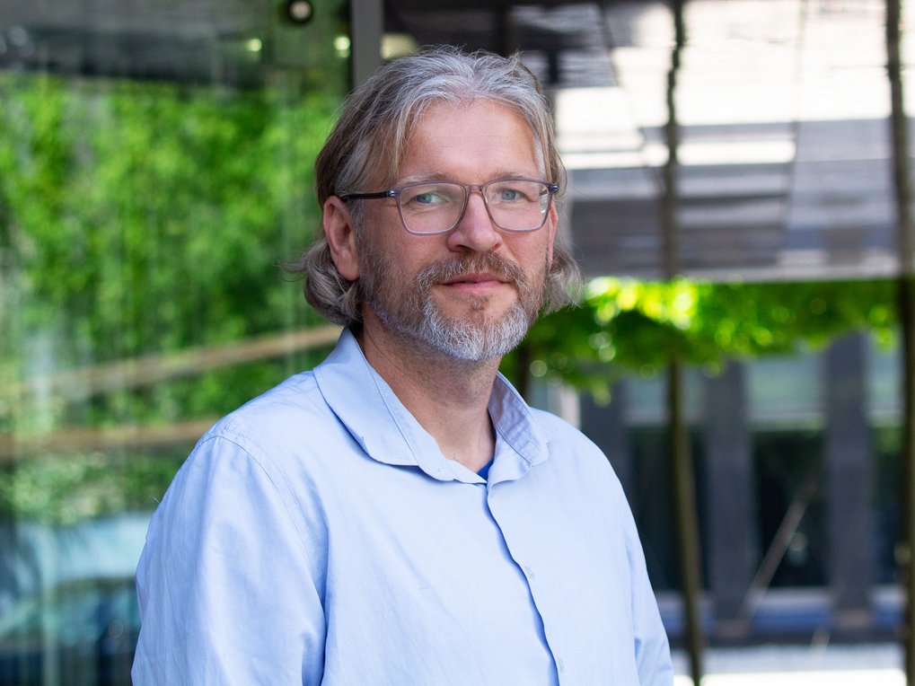 Headshot Matthias Thiemann