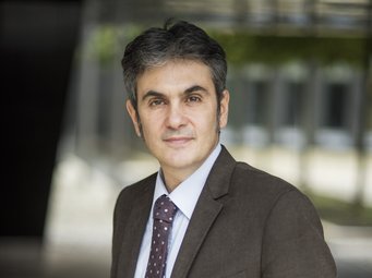 Prof. Dr. Lucio Baccaro Prof. Dr. Lucio Baccaro