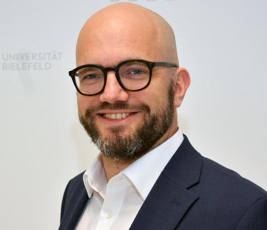 Portrait photo of Kai Koddenbrock